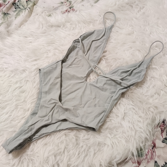 Silver mint one piece swimsuit - Picture 5 of 8